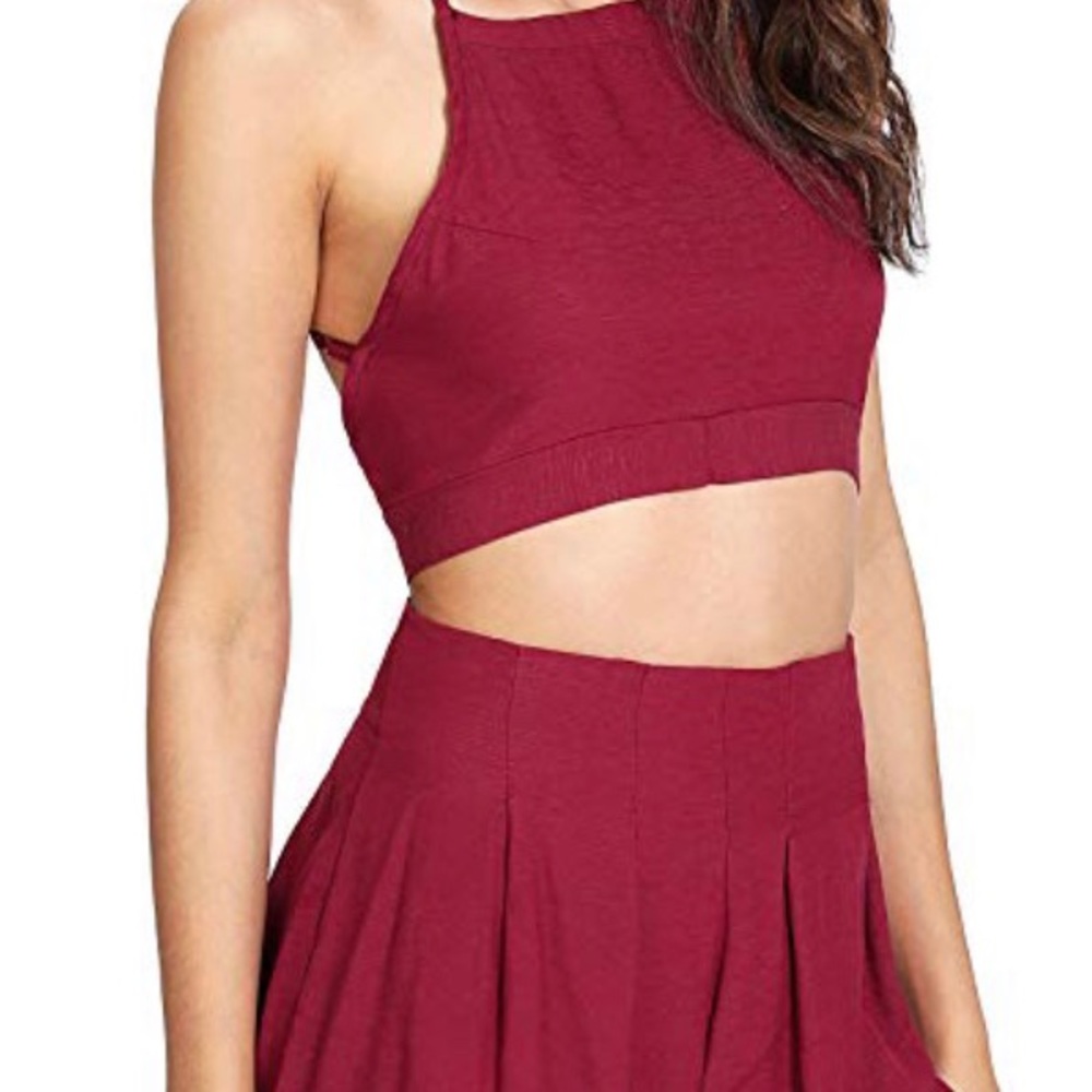 NWOT Red BOHO shorts & crop tie top SIZE M